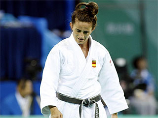 Isabel Fernádenz, resignada tras quedarse fuera de la lucha por las medallas (Rafa Casal / MARCA)